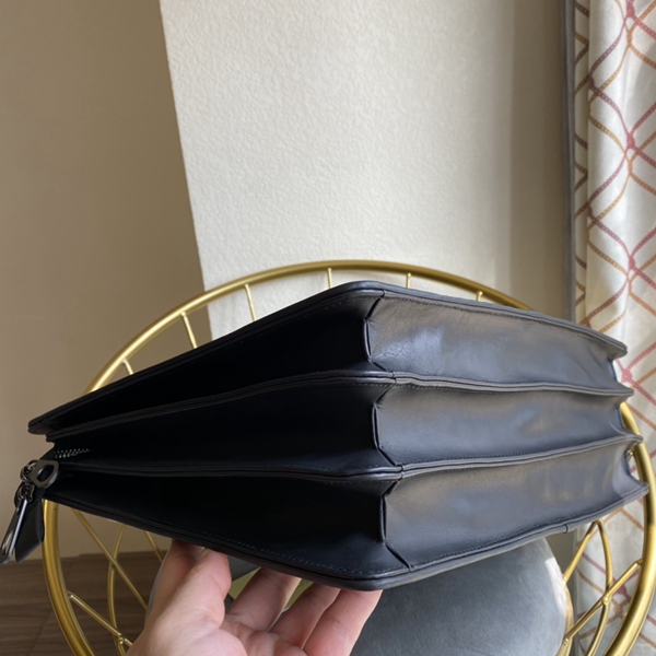 ボッテガヴェネタバッグ内部構造